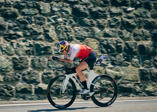 Watts and Time Savings: The Science of Water Bottle Placement on Triathlon Bikes