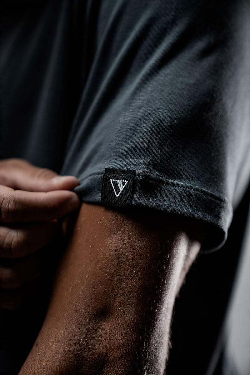 Load image into Gallery viewer, Men's Everyday Terra Tee (Onyx Drift) - Arvada Triathlon Company