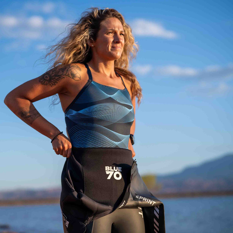 Load image into Gallery viewer, Podium Racerback - Blue Echoes - Arvada Triathlon Company
