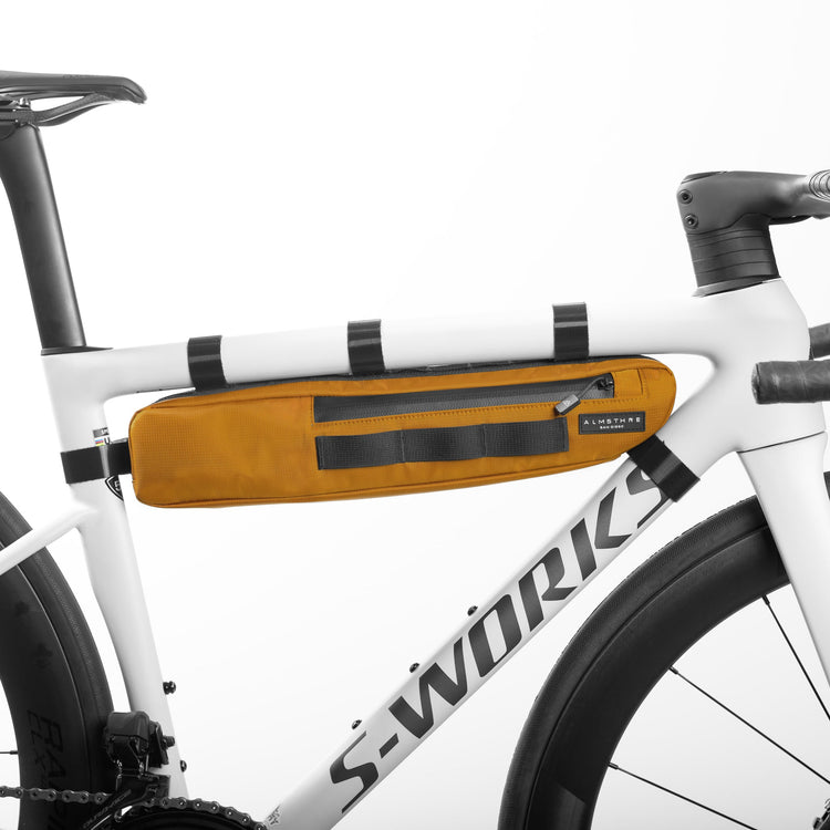 Signature Frame Bag