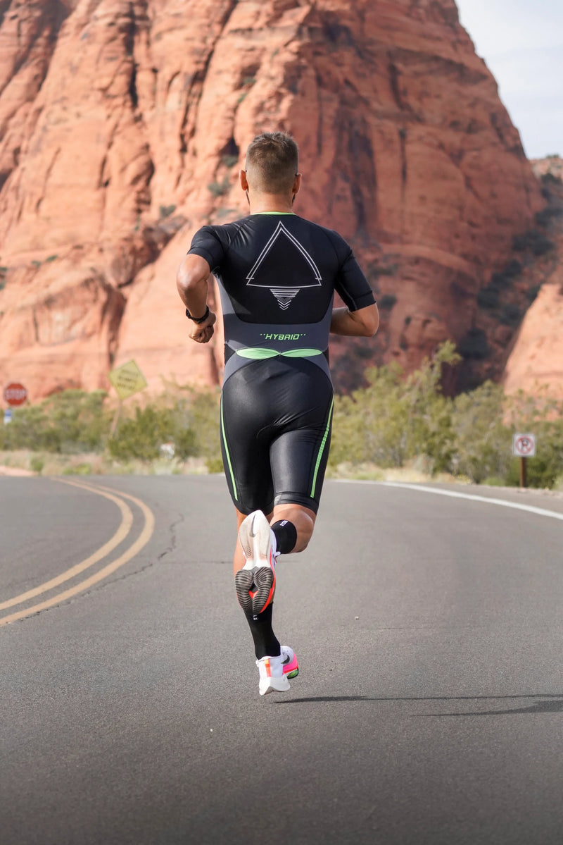 Load image into Gallery viewer, Hybrid Men's Short Sleeve Tri Suit
