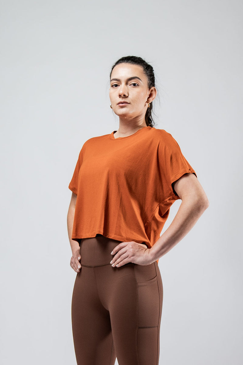 Load image into Gallery viewer, Women's Terra Recovery Drift Crop (Sunfire Clay) - Arvada Triathlon Company
