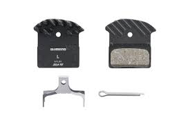 Shimano J05A-RF Disc Brake Pad and Spring - Resin Compound, Finned Aluminum Back Plate - Arvada Triathlon Company