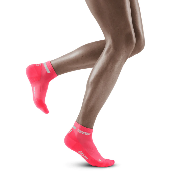 Load image into Gallery viewer, Women&#39;s CEP The Run Low Cut Socks 4.0 - The Tri Source
